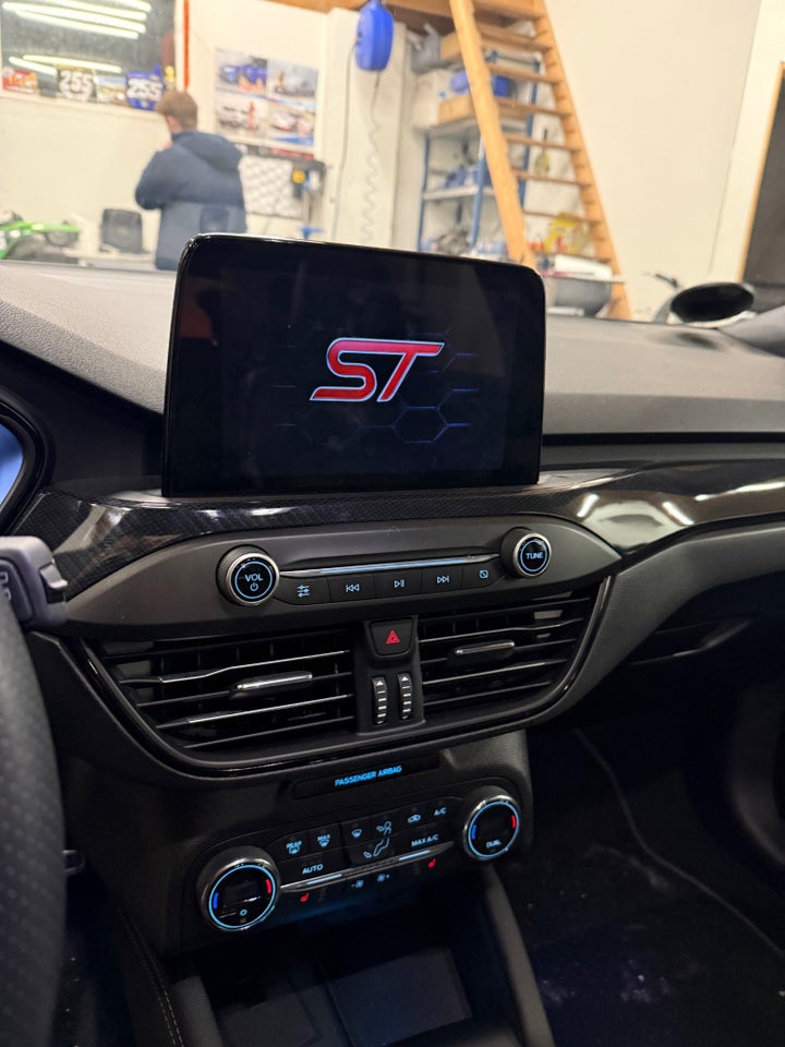 Ford Focus 2,3 EcoBoost ST3 5d