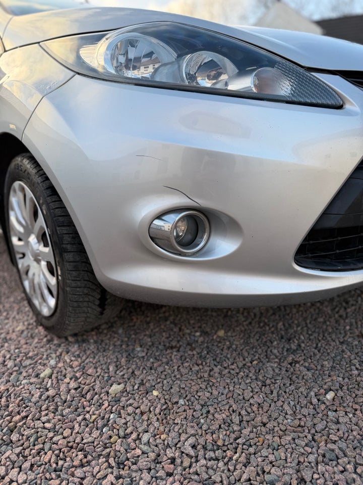 Ford Fiesta 1,25 60 Titanium 5d