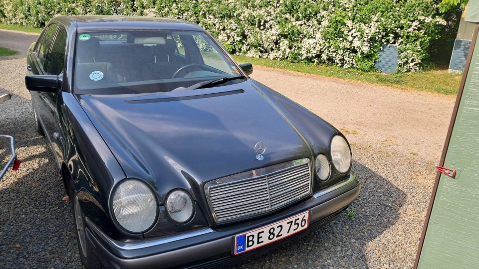 Mercedes E200 2,0 4d