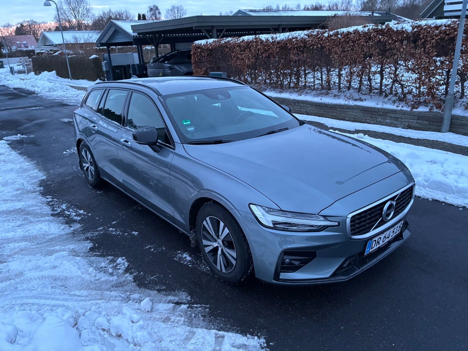 Volvo V60 2,0 T4 190 R-Design aut. 5d