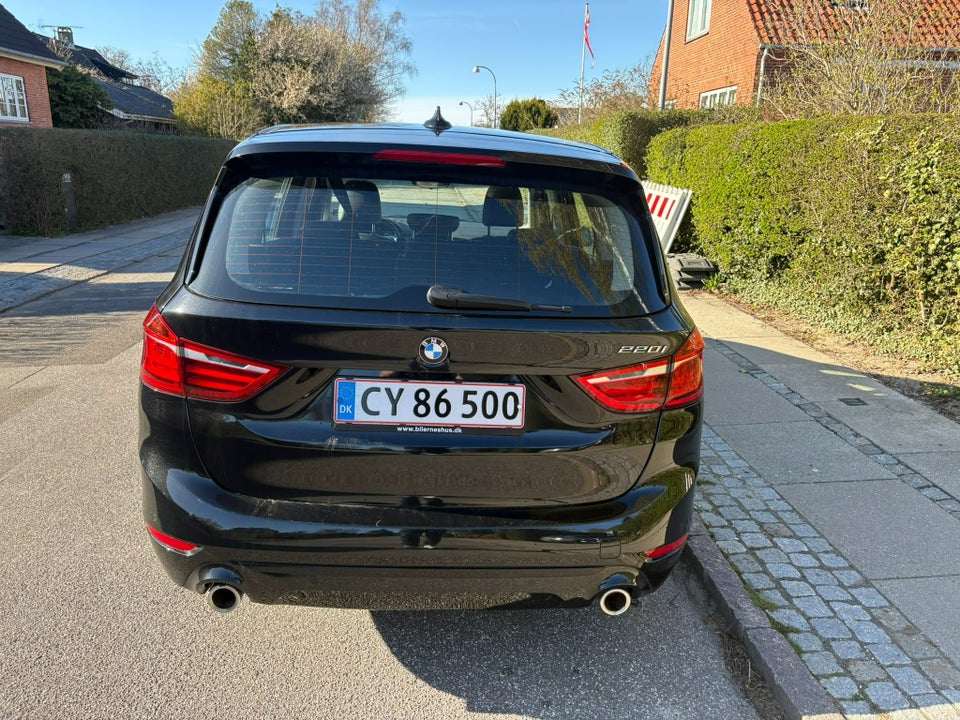 BMW 220i 2,0 Gran Tourer Sport Line aut. 7prs 5d