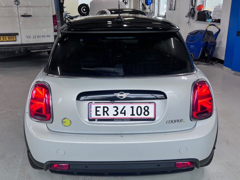 MINI Cooper SE Trim Limited Edition 3d
