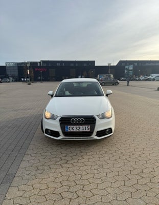 Audi A1 1,4 TFSi 122 Ambition S-tr. 3d