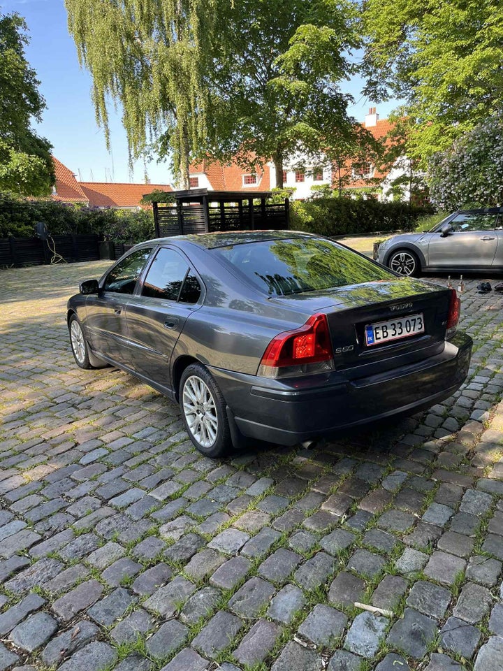 Volvo S60 2,4 140 aut. 4d