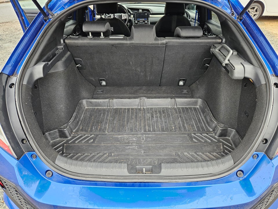 Honda Civic 1,0 VTEC Turbo Elegance CVT 5d