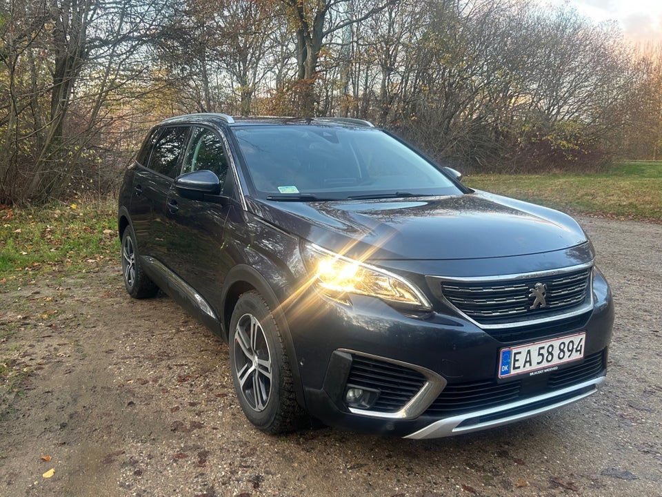 Peugeot 5008 1,2 e-THP 130 Allure 7prs 5d