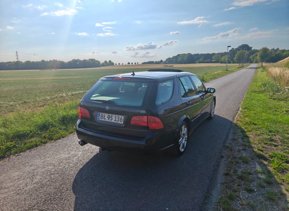 Saab 9-5 2,0 t Linear SportCombi Hirsch aut. 5d
