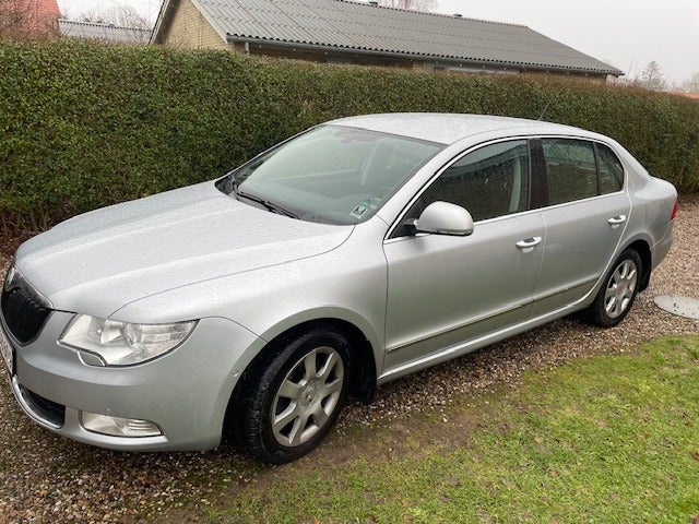 Skoda Superb 1,4 TSi 125 Ambition 5d