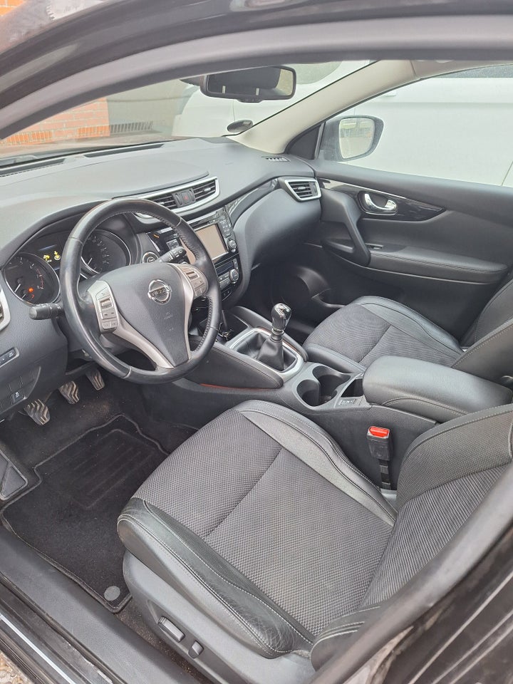 Nissan Qashqai 1,2 Dig-T 115 Tekna Van 5d