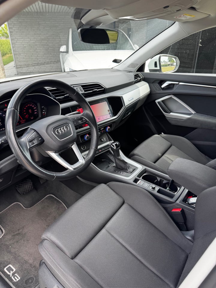 Audi Q3 45 TFSi e Attitude plus Sportback S-tr. 5d
