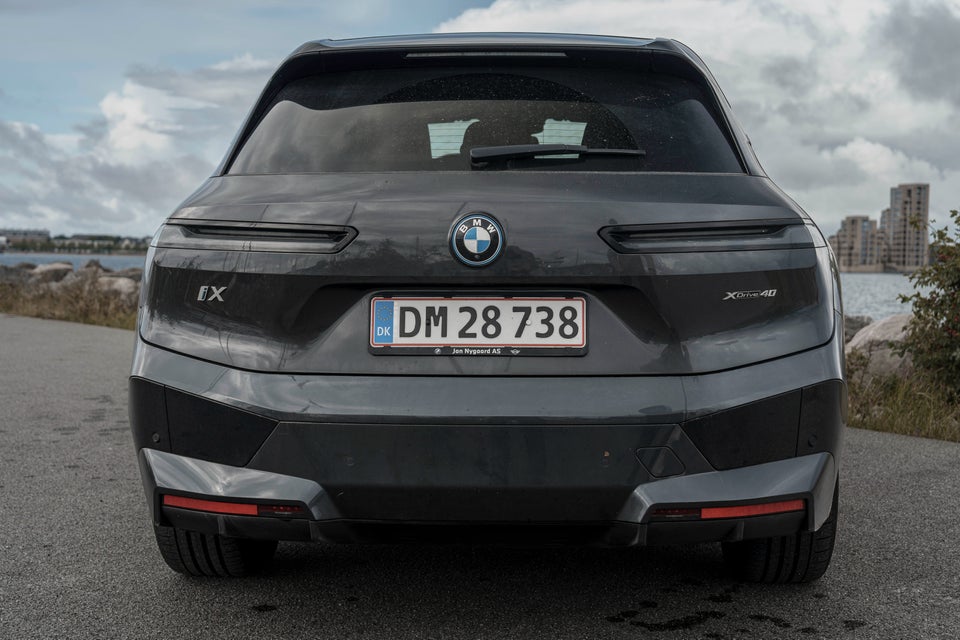 BMW iX xDrive40 Fully Charged Sport 5d