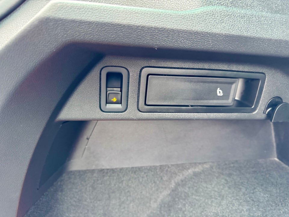 VW Tiguan 1,4 TSi 150 R-line DSG 4Motion 5d