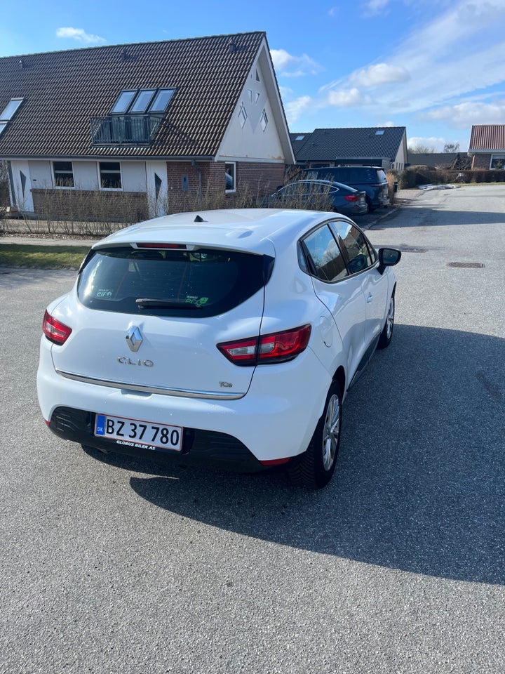 Renault Clio IV 0,9 TCe 90 Expression 5d