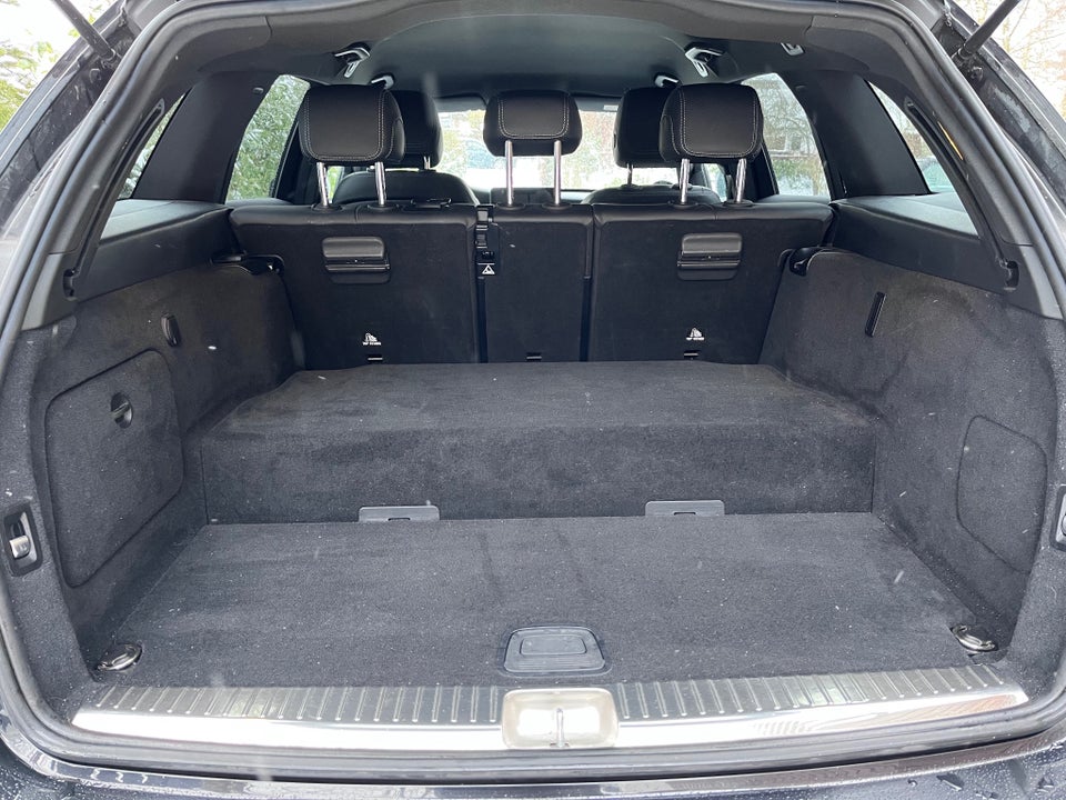 Mercedes C300 de 2,0 AMG Line Night Edition stc. aut. 5d