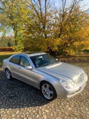 Mercedes E240 2,6 Classic aut. 4d