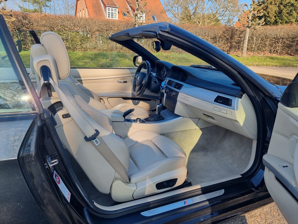 BMW 325i 3,0 Cabriolet Steptr. 2d