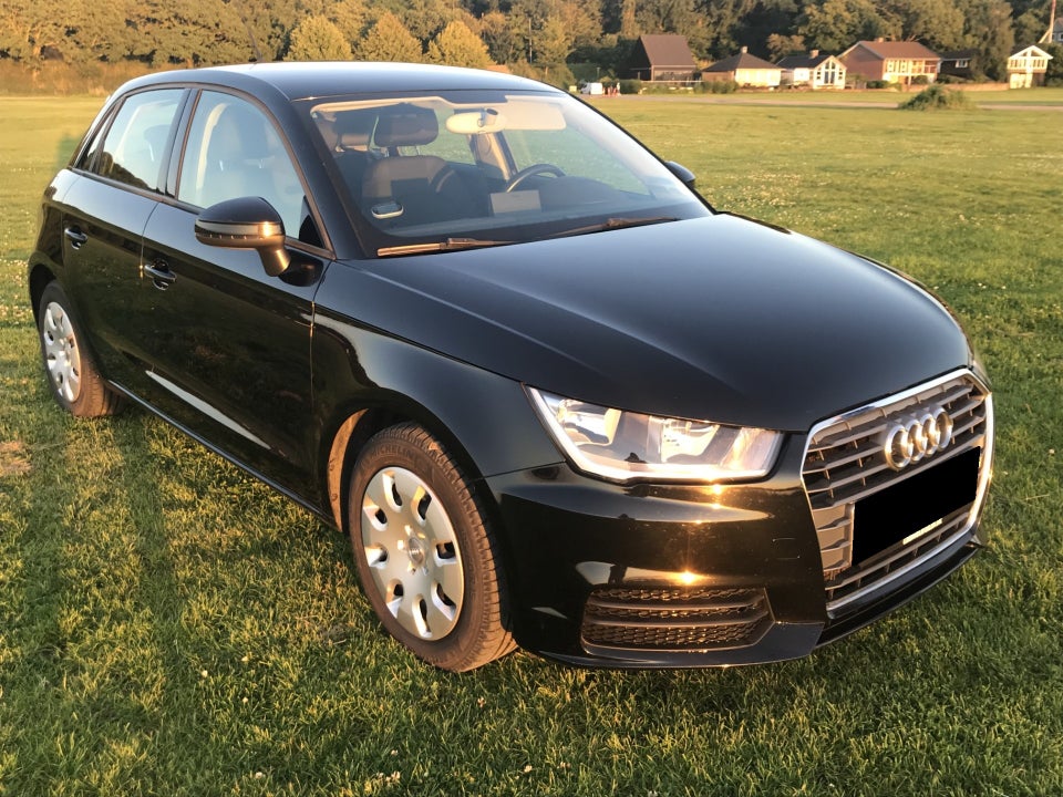 Audi A1 1,0 TFSi 95 Sport Sportback 5d