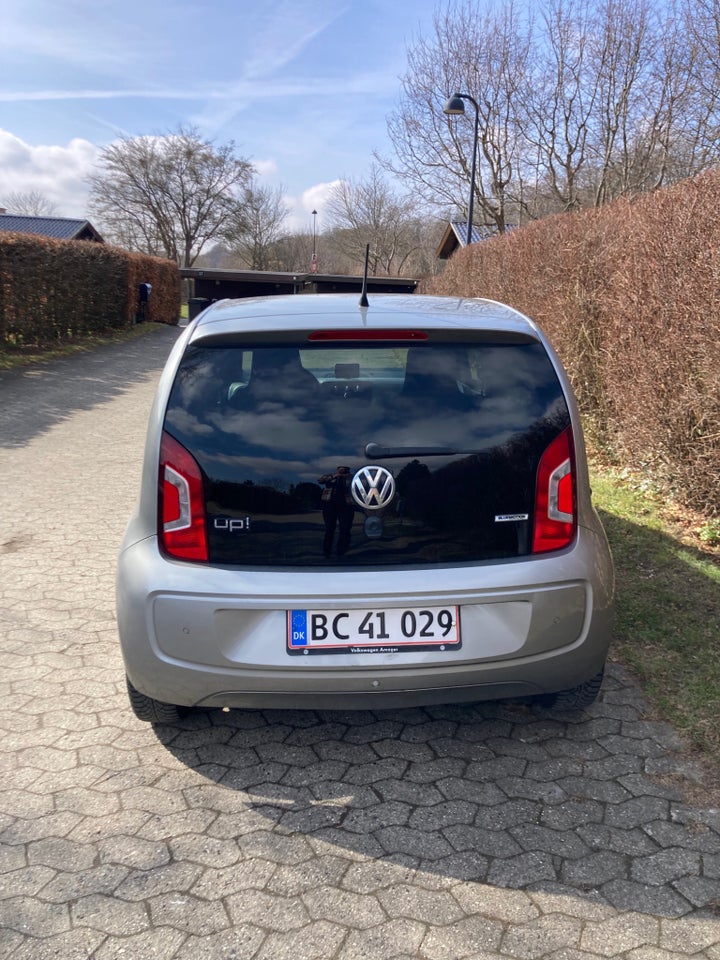 VW Up! 1,0 60 High Up! BMT 5d