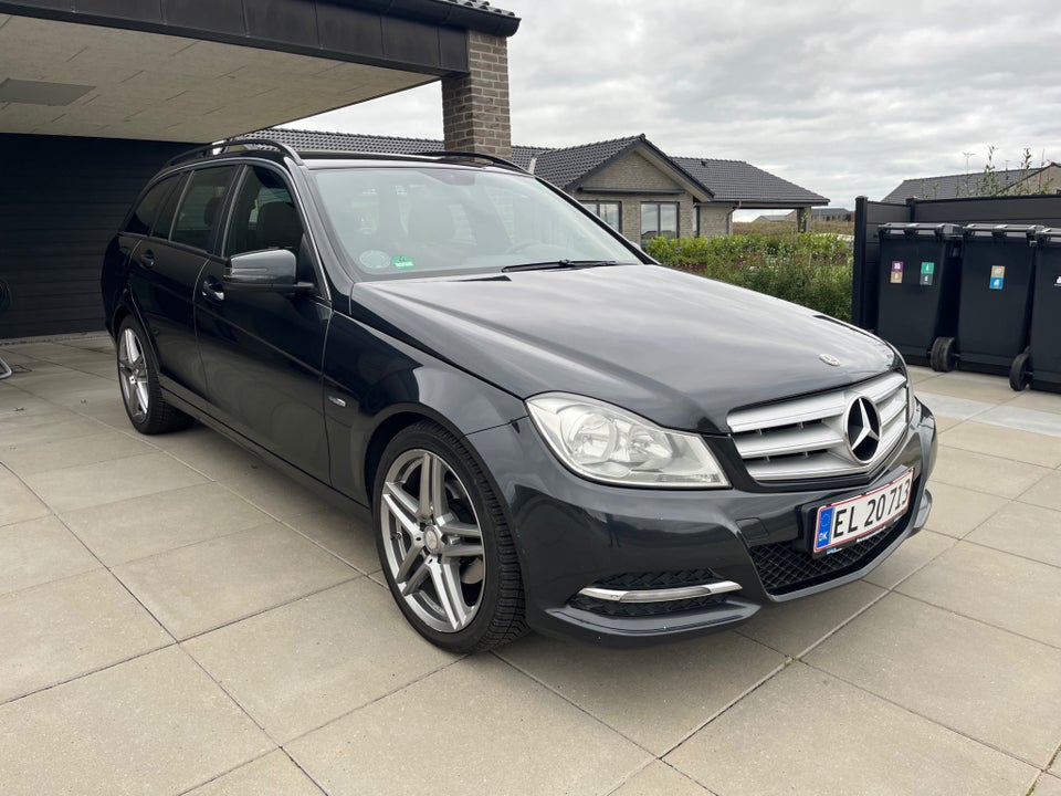 Mercedes C220 2,2 CDi Elegance stc. aut. BE 5d