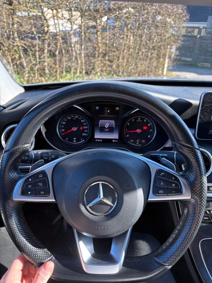 Mercedes C200 2,0 AMG Line stc. aut. 5d