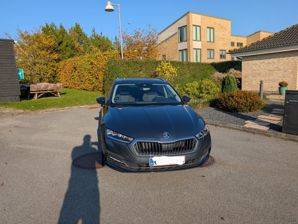 Skoda Octavia 2,0 TDi 150 Style Combi DSG 5d