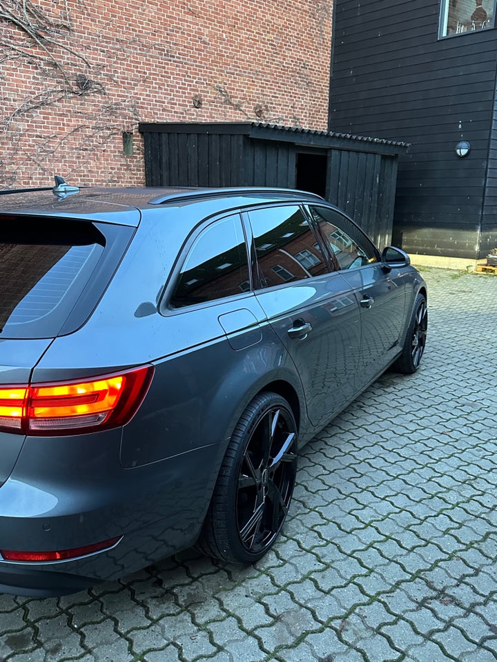 Audi A4 2,0 TDi 150 Avant S-tr. 5d