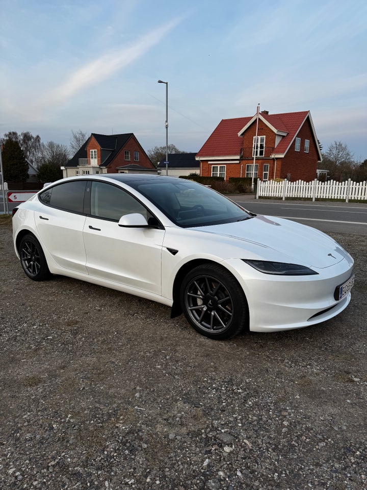 Tesla Model 3 Long Range AWD 4d