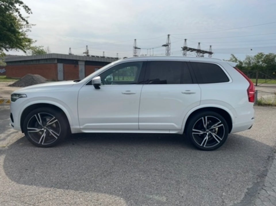 Volvo XC90 2,0 D5 235 R-Design aut. AWD 5d
