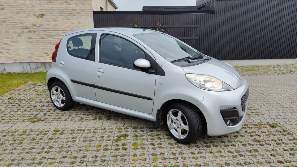 Peugeot 107 1,0 Champion Air 5d