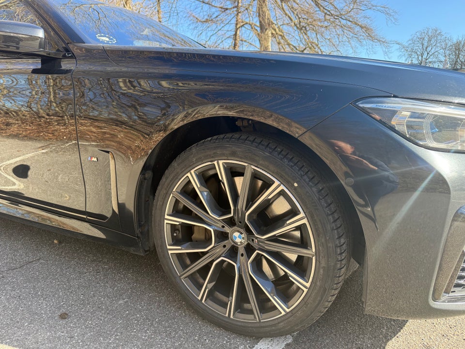 BMW 750i 4,4 xDrive aut. 4d