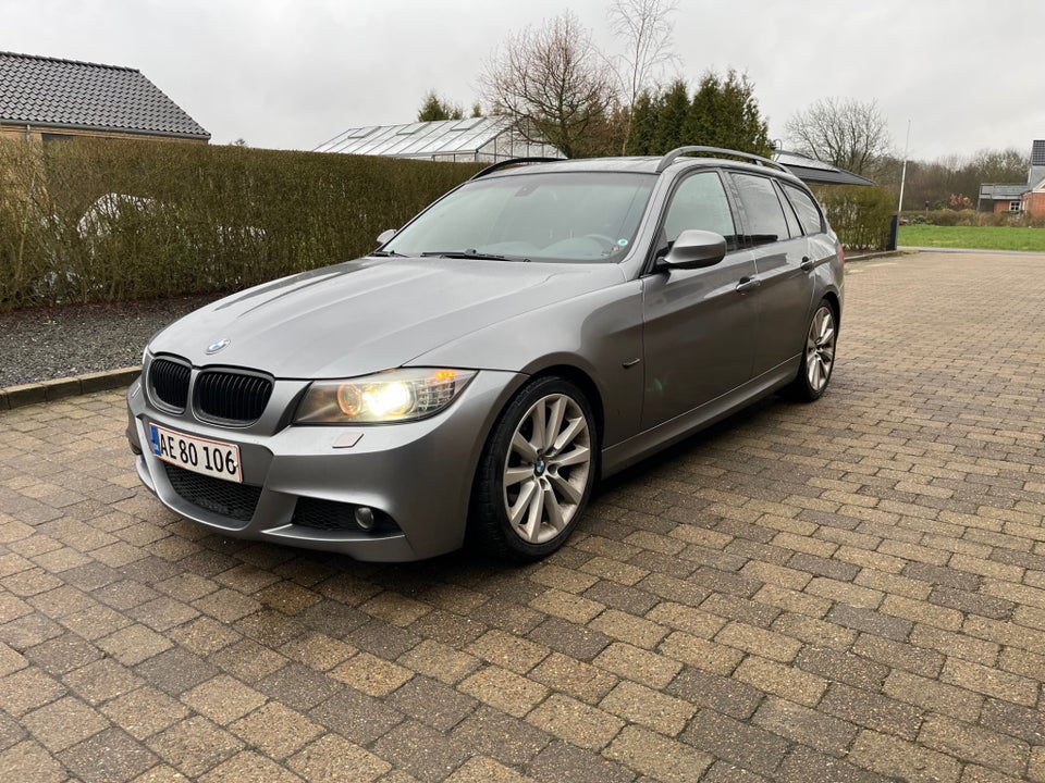BMW 330d 3,0 Touring 5d