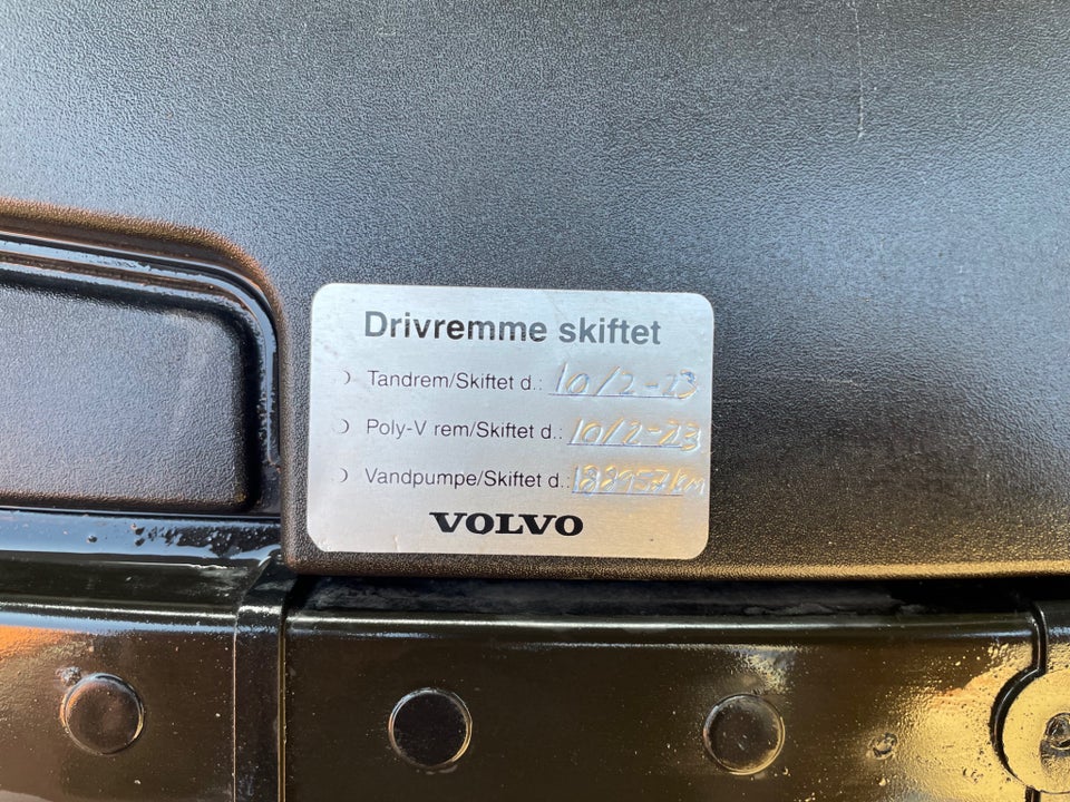 Volvo V40 1,6 T3 150 Kinetic 5d