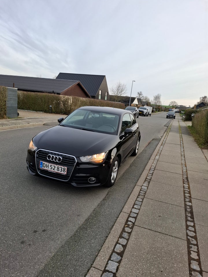 Audi A1 1,6 TDi 105 Ambition 3d