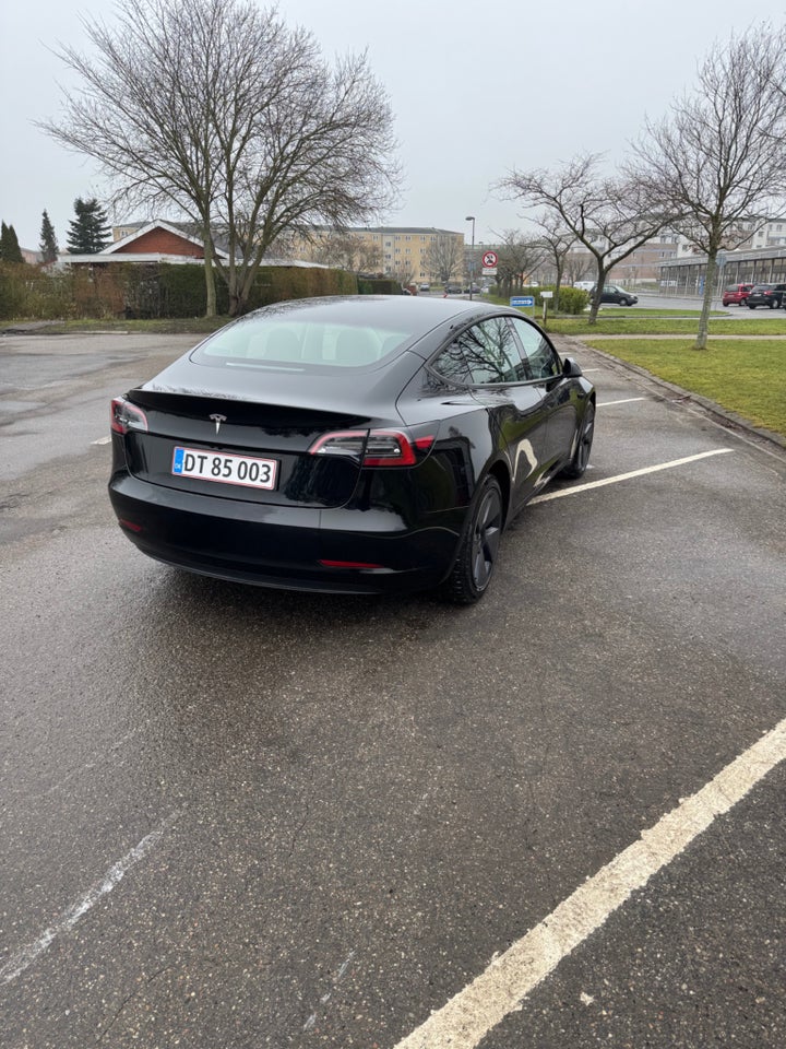 Tesla Model 3 RWD 4d