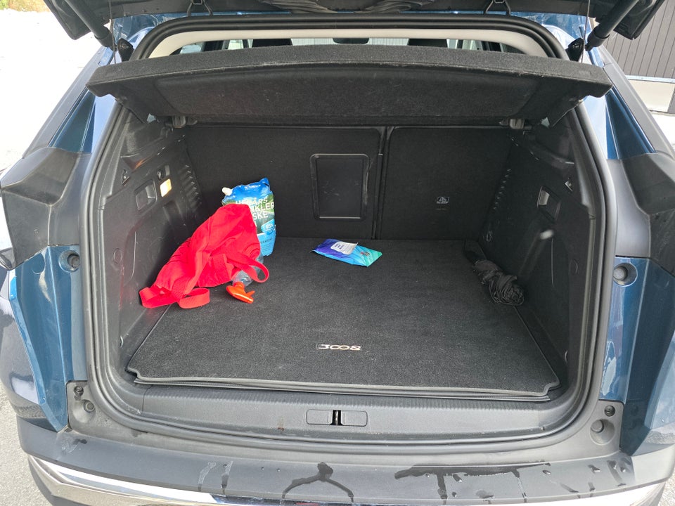 Peugeot 3008 1,6 Hybrid Allure Pack Limited EAT8 5d