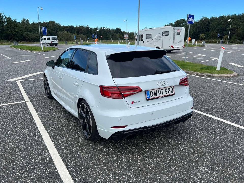 Audi RS3 2,5 TFSi Sportback quattro S-tr. 5d