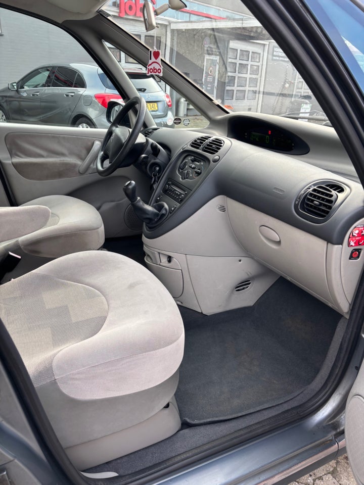 Citroën Xsara Picasso 1,8i 16V Prestige 5d