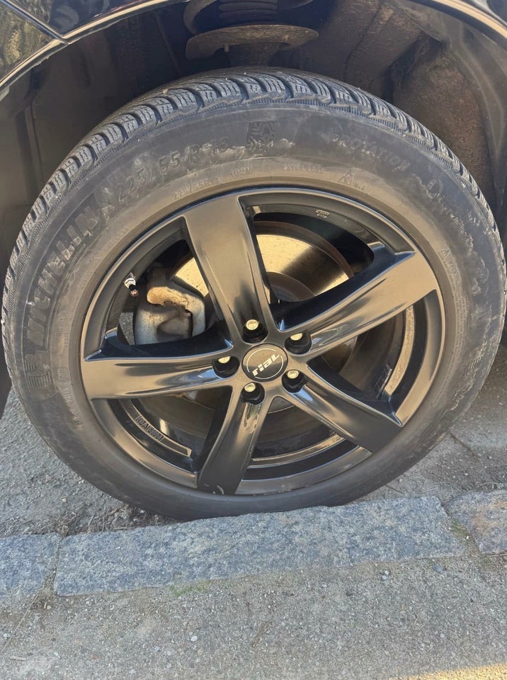 Mitsubishi Outlander 2,4 PHEV Intense CVT 4WD 5d