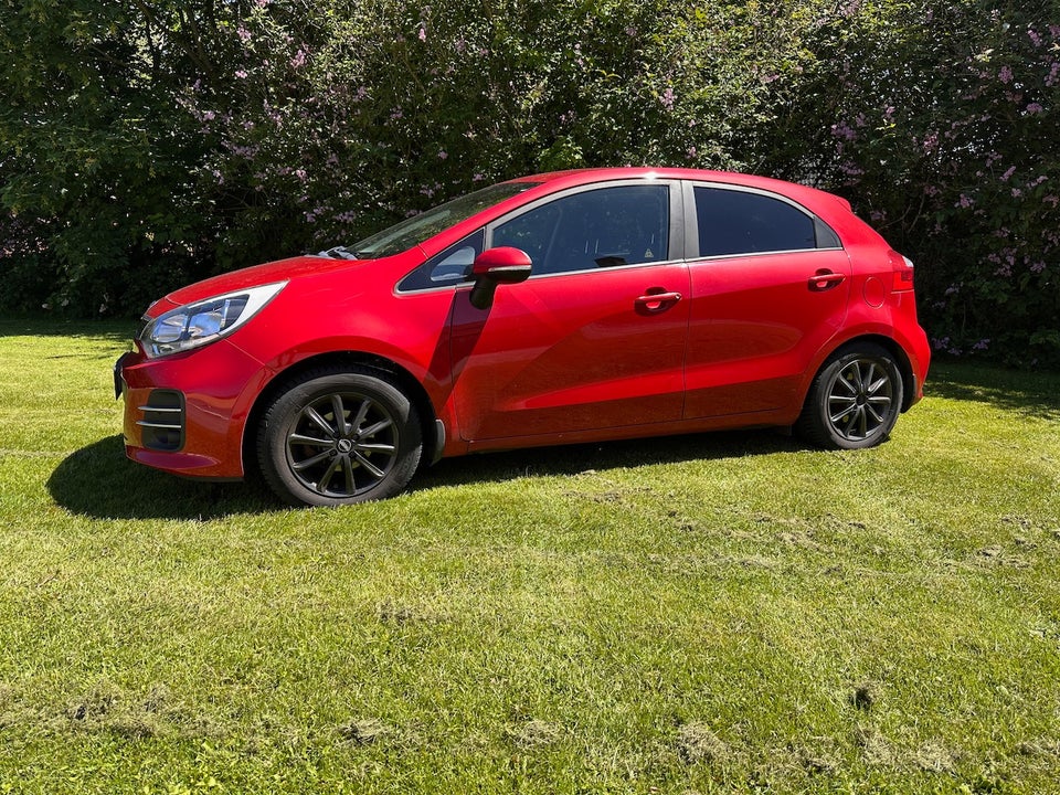 Kia Rio 1,1 CRDi 75 Attraction 5d
