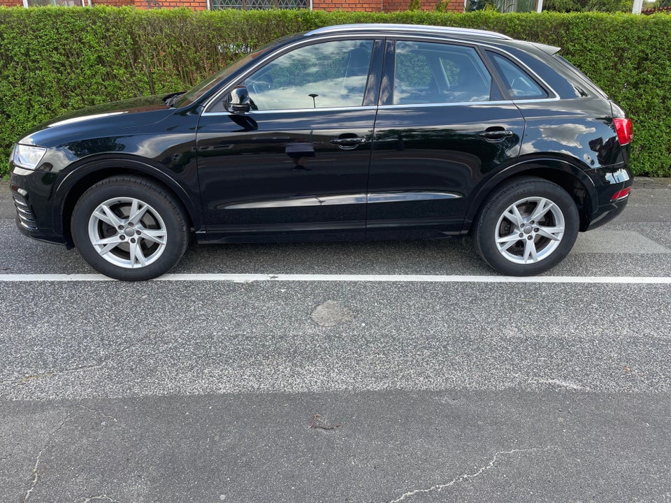 Audi Q3 1,4 TFSi 150 Sport S-tr. 5d