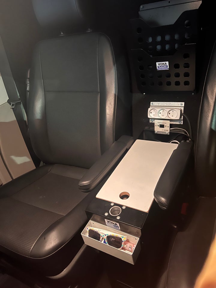 VW Transporter 2,0 TDi 204 Kassevogn DSG lang