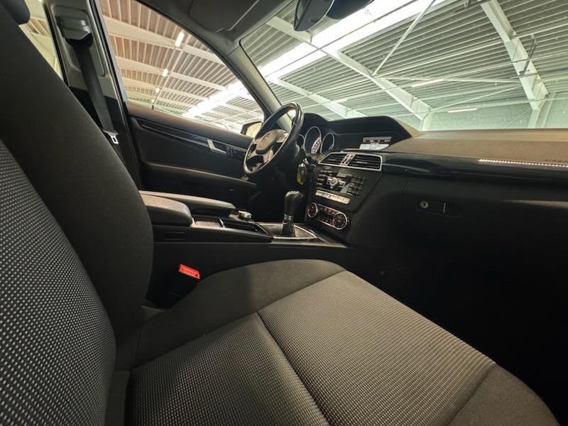 Mercedes C220 2,2 CDi Avantgarde BE 4d
