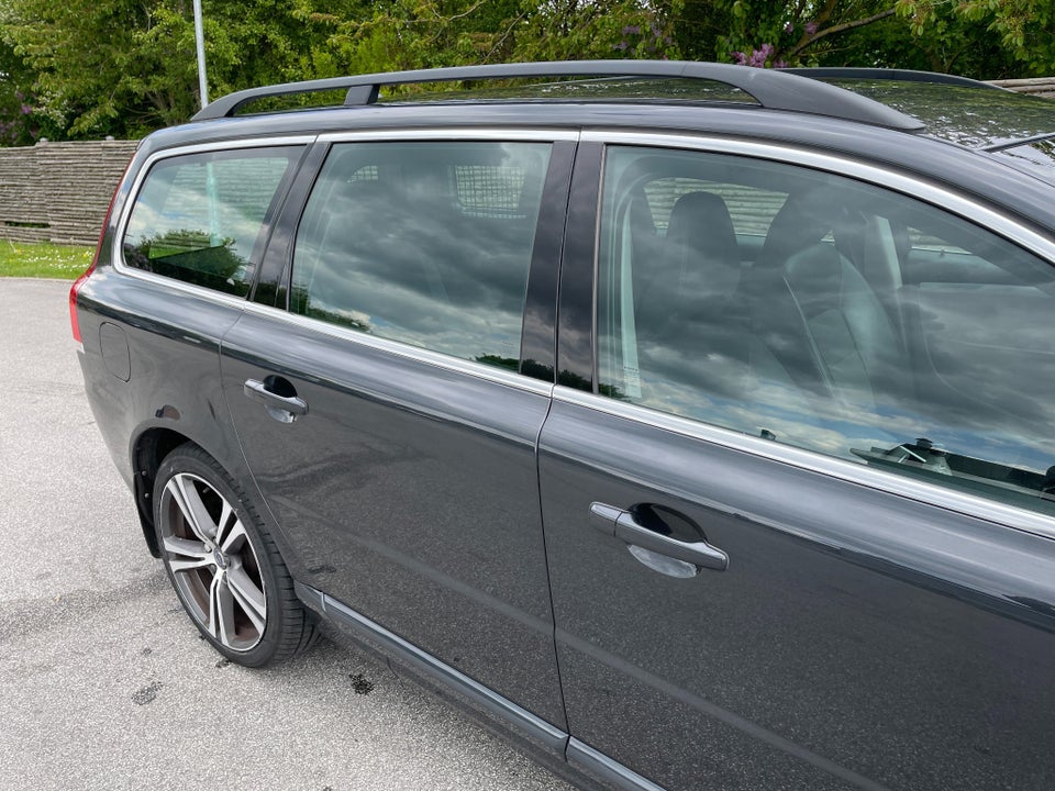 Volvo V70 2,0 T4 190 Momentum aut. 5d