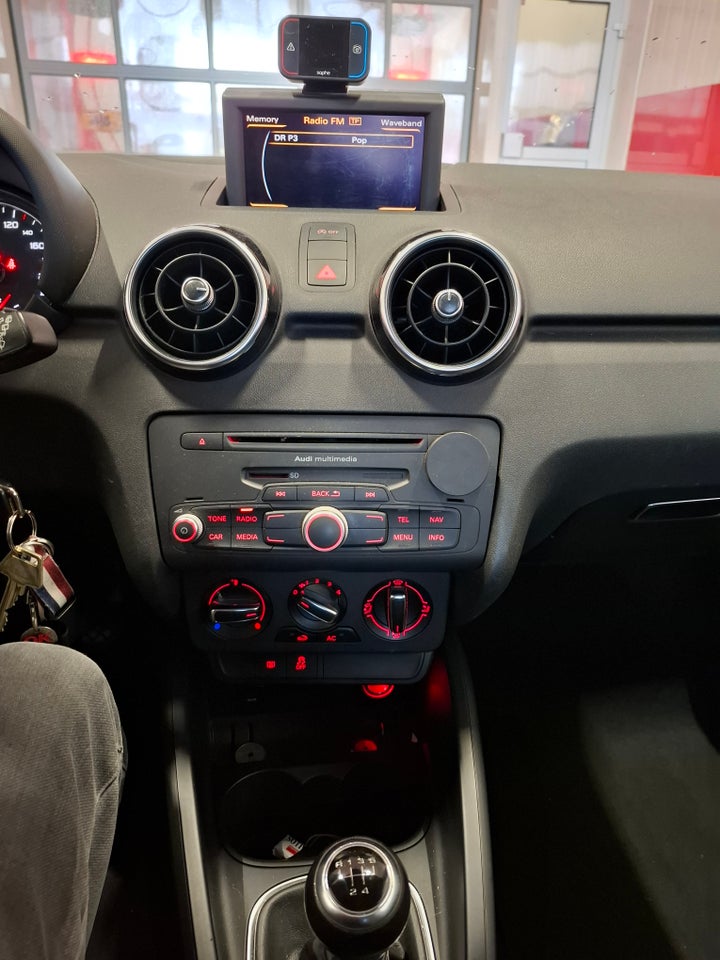 Audi A1 1,6 TDi 105 Ambition 3d