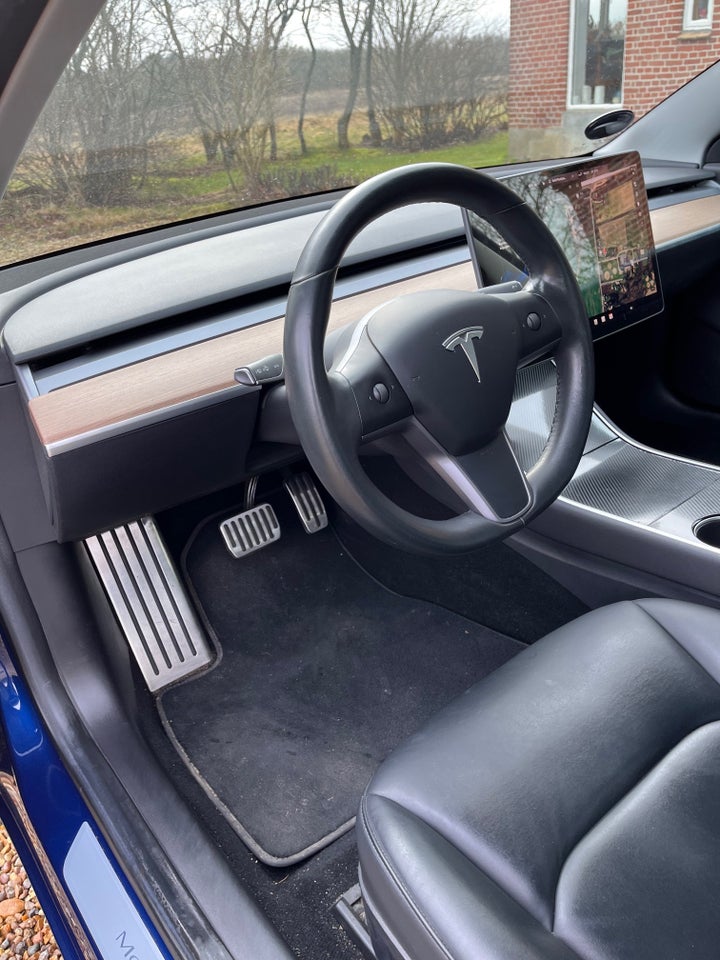 Tesla Model 3 Long Range RWD 4d