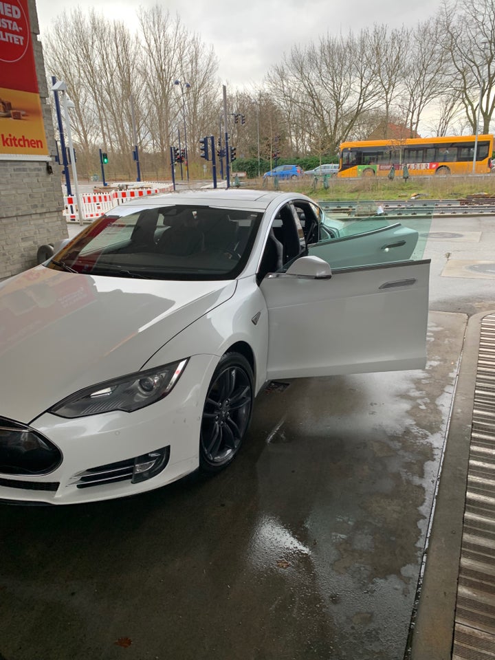 Tesla Model S 85D 7prs 5d