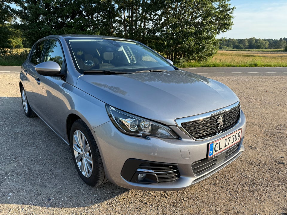 Peugeot 308 1,2 PureTech 130 Style 5d