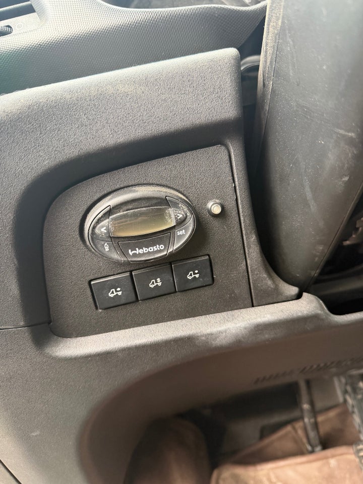 Iveco Daily 3,0 35S21 16m³ Van AG8