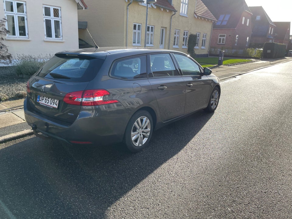 Peugeot 308 1,6 BlueHDi 120 Active SW 5d