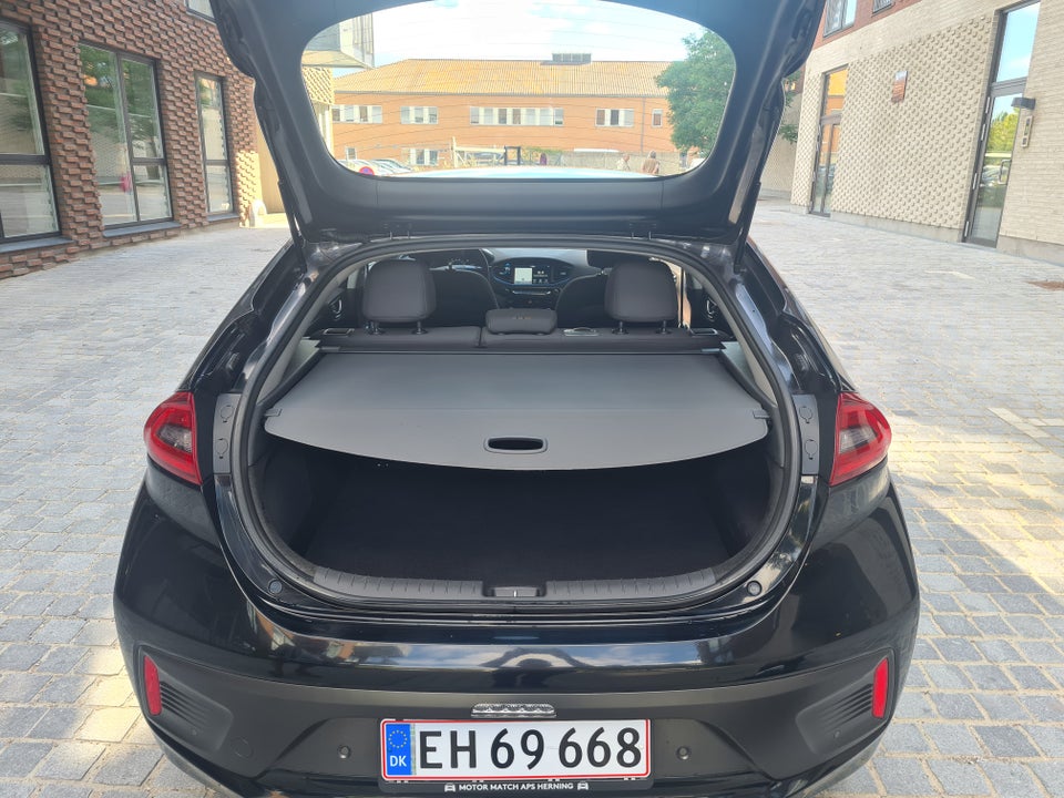 Hyundai Ioniq 1,6 PHEV Trend DCT 5d